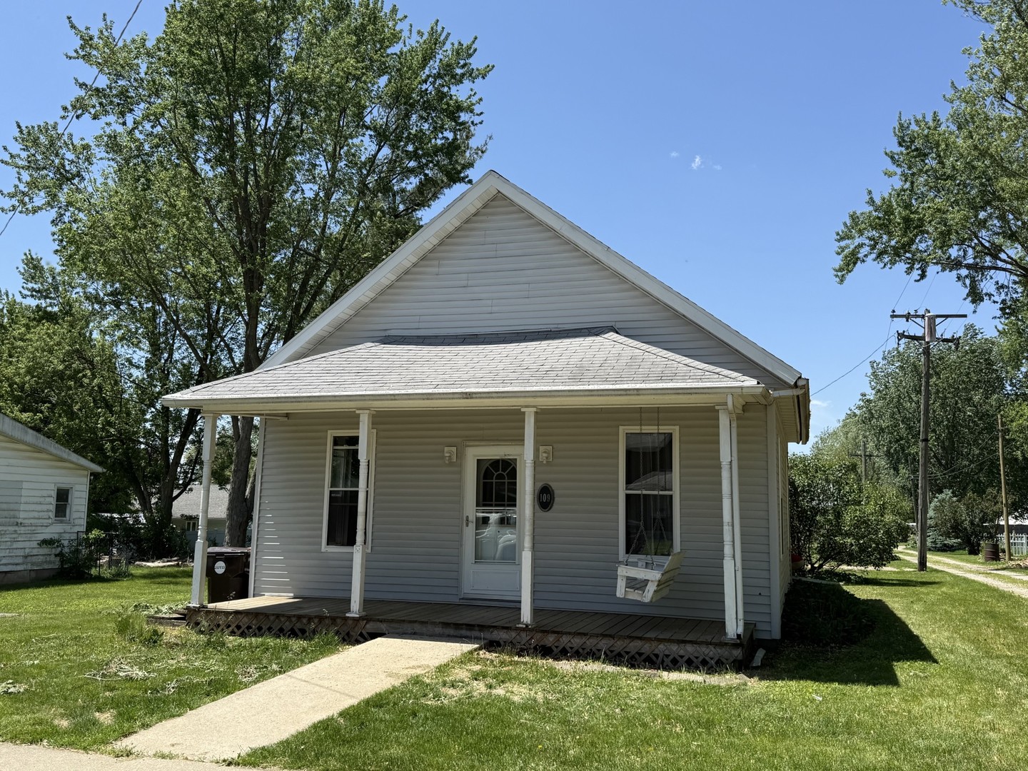 Listing image 1