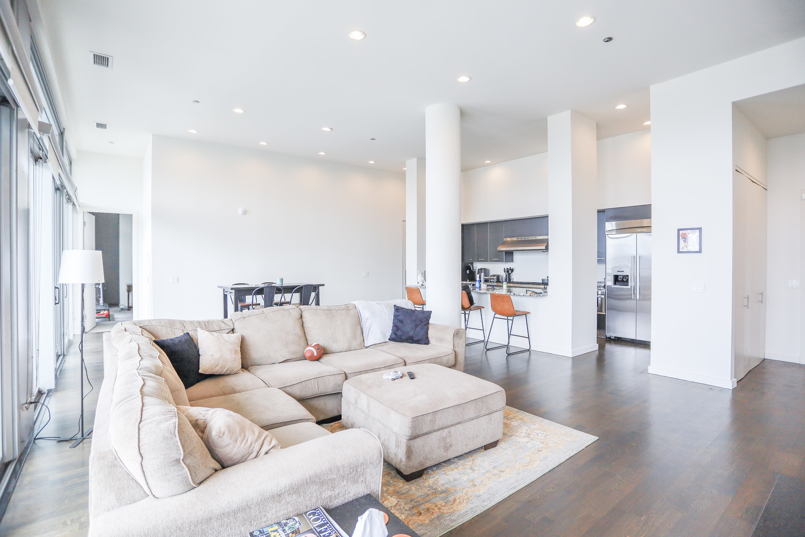 910 W Huron Street 1407