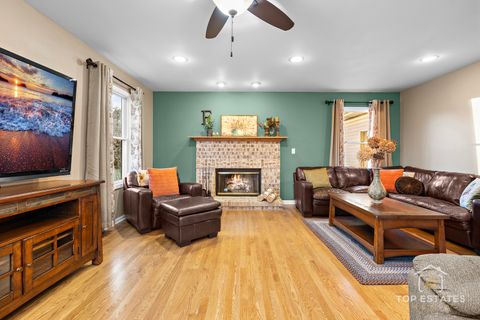 Tiny photo for 2303 Fox Bluff Lane, Spring Grove, IL 60081 (MLS # 12526999)