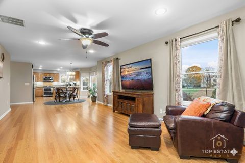 Tiny photo for 2303 Fox Bluff Lane, Spring Grove, IL 60081 (MLS # 12526999)