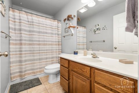 Tiny photo for 2303 Fox Bluff Lane, Spring Grove, IL 60081 (MLS # 12526999)