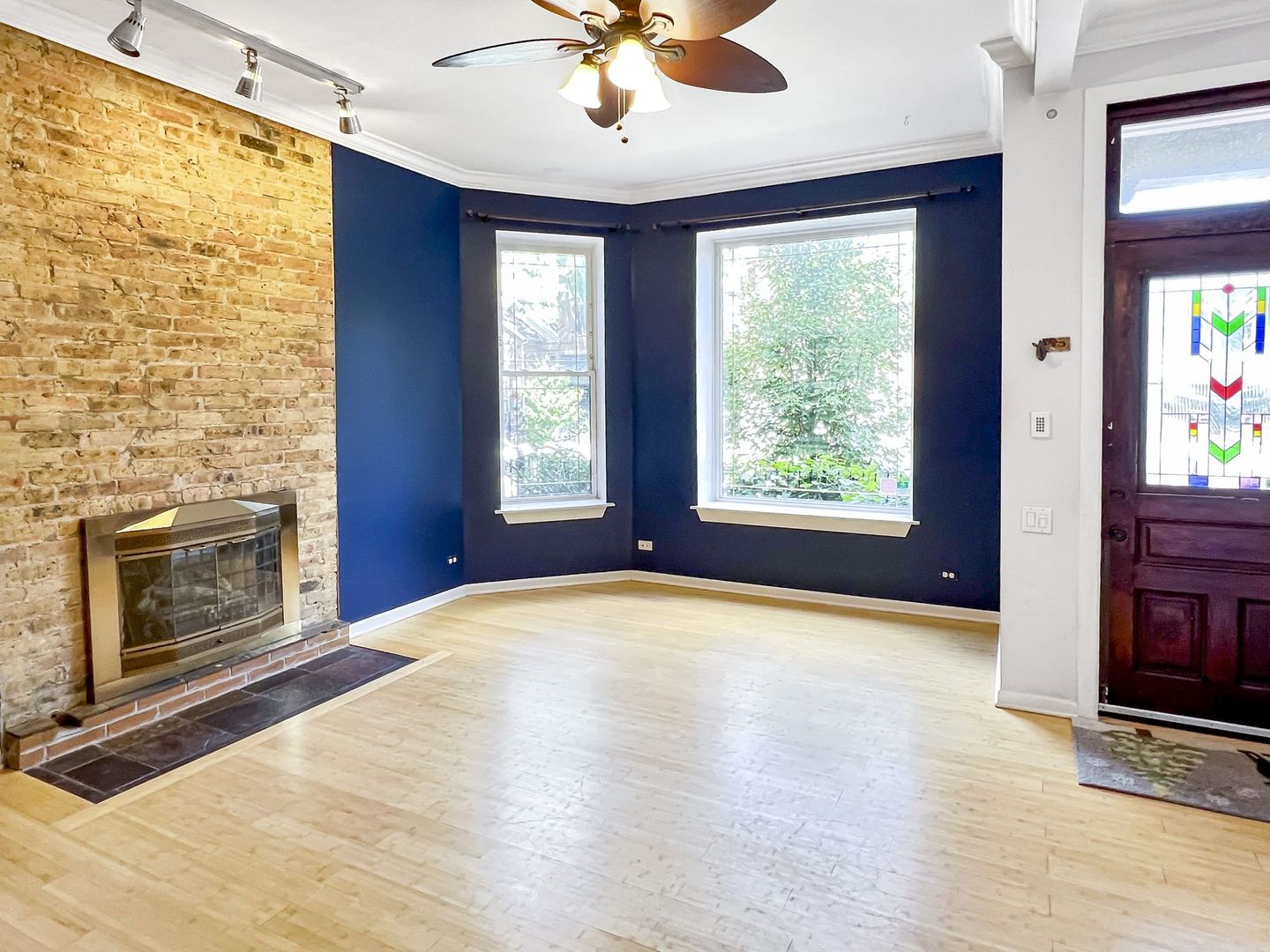 2649 W Evergreen Avenue 1