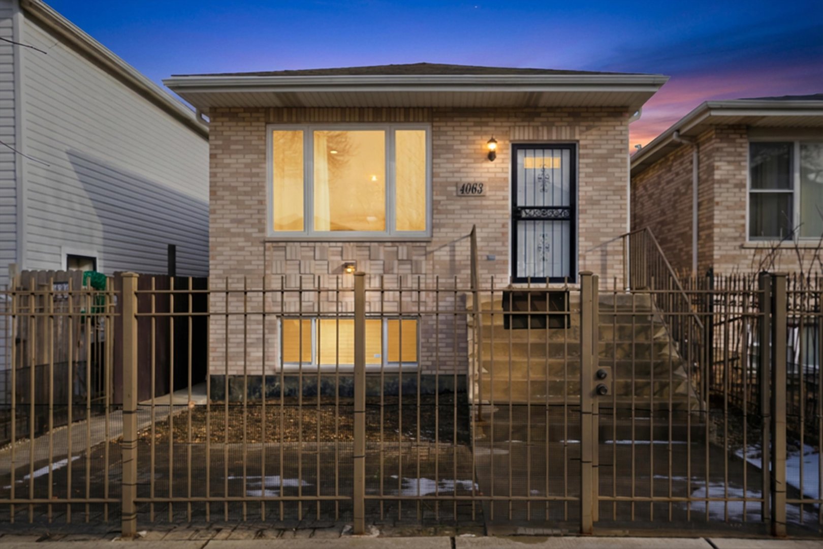 4063 S rockwell Street