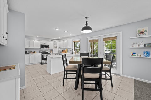Tiny photo for 1198 Bridgeview Place, Leclaire, IA 52753 (MLS # 12668514)