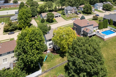 Tiny photo for 1198 Bridgeview Place, Leclaire, IA 52753 (MLS # 12668514)