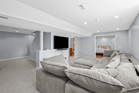 Tiny photo for 1198 Bridgeview Place, Leclaire, IA 52753 (MLS # 12668514)