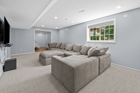 Tiny photo for 1198 Bridgeview Place, Leclaire, IA 52753 (MLS # 12668514)