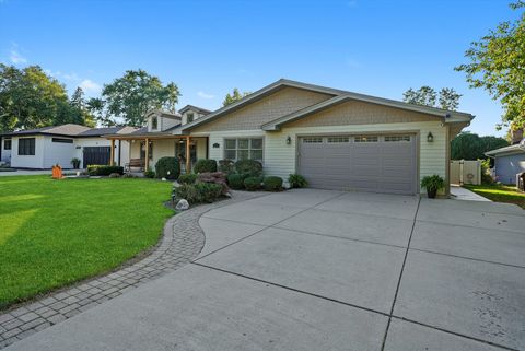 Tiny photo for 130 Evergreen Drive, Frankfort, IL 60423 (MLS # 12472714)