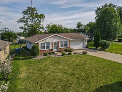 Tiny photo for 740 Burns Court, Bourbonnais, IL 60914 (MLS # 12666076)