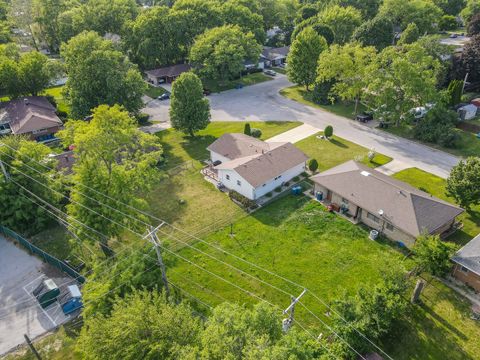 Tiny photo for 740 Burns Court, Bourbonnais, IL 60914 (MLS # 12666076)