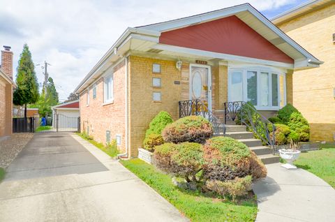 Photo of 4748 N Newland Avenue, Harwood Heights, IL 60706 (MLS # 12462027) Photo of 4748 N Newland Avenue, Harwood Heights, IL 60706 (MLS # 12462027)