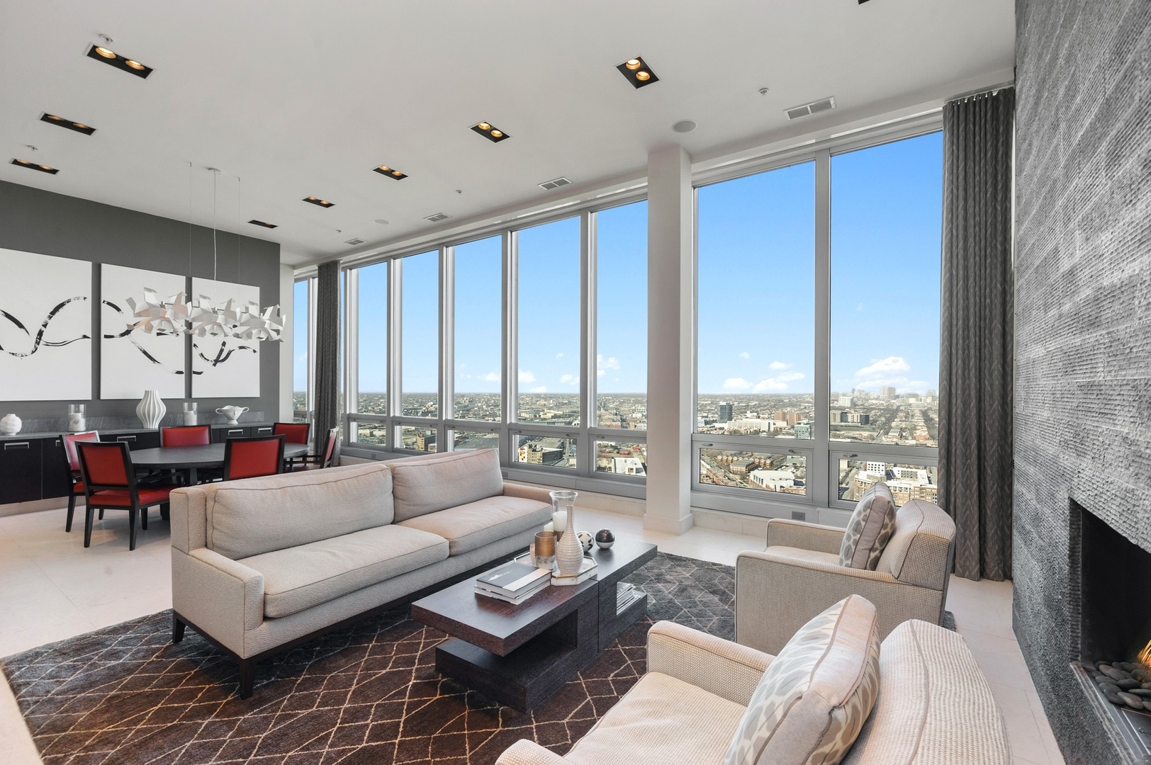 500 W Superior Street 2704