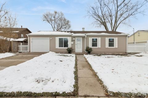 525 Everette Avenue Romeoville IL 60446