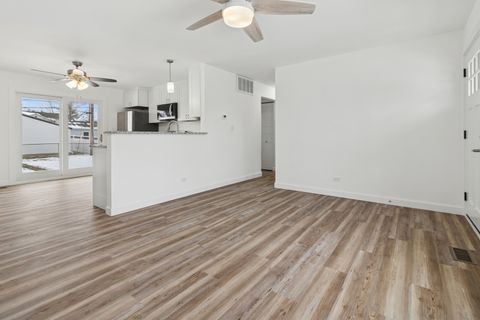 Tiny photo for 525 Everette Avenue, Romeoville, IL 60446 (MLS # 12529024)