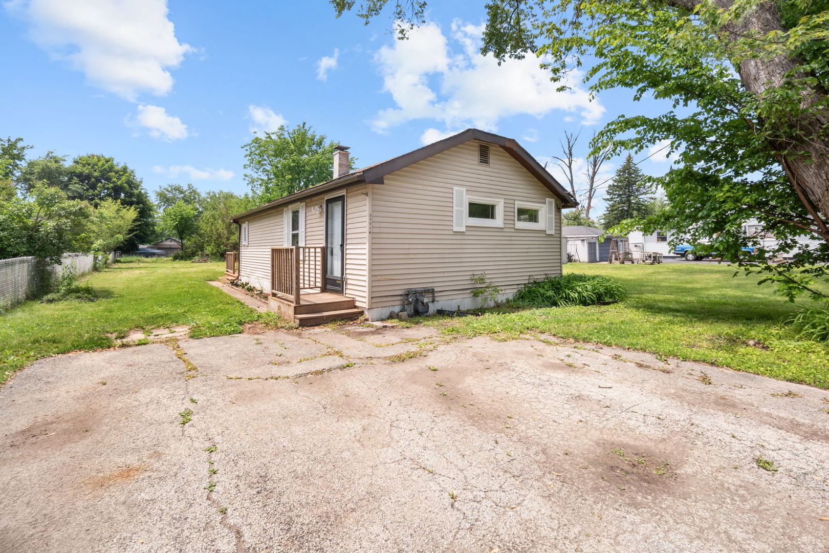 37714 N Nippersink Place