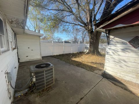 A home in Robbins