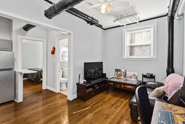 604 W Addison Avenue B4