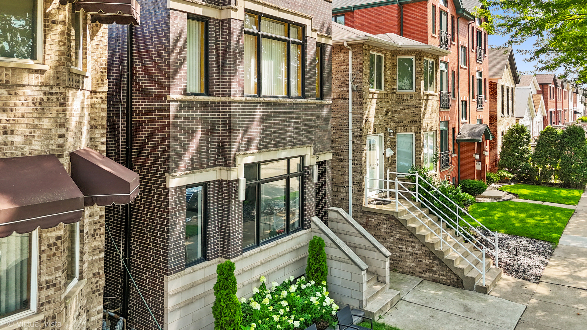 456 W 37th Place 2