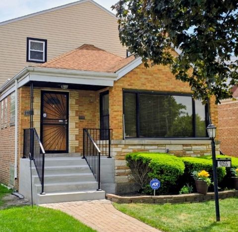 Photo of 9055 S Luella Avenue, Chicago, IL 60617 (MLS # 12651737)