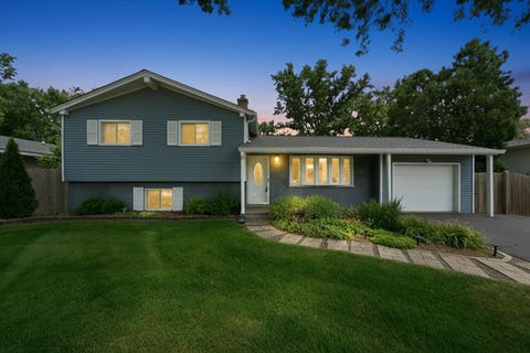 Tiny photo for 22W452 Sycamore Drive, Glen Ellyn, IL 60137 (MLS # 12717364)