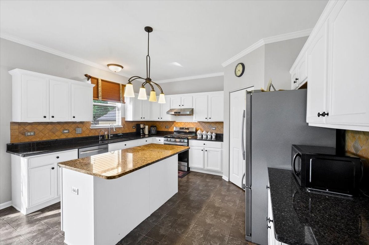 322 Zinnia Drive