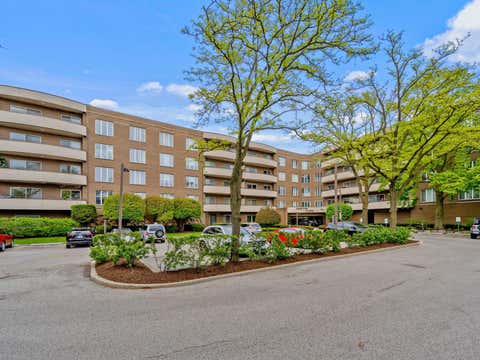 Tiny photo for 7201 N Lincoln Avenue #205, Lincolnwood, IL 60712 (MLS # 12662220)