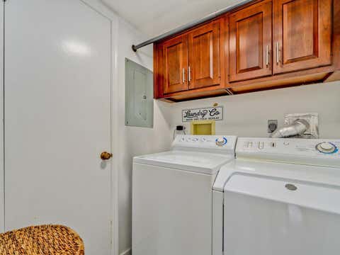 Tiny photo for 7201 N Lincoln Avenue #205, Lincolnwood, IL 60712 (MLS # 12662220)
