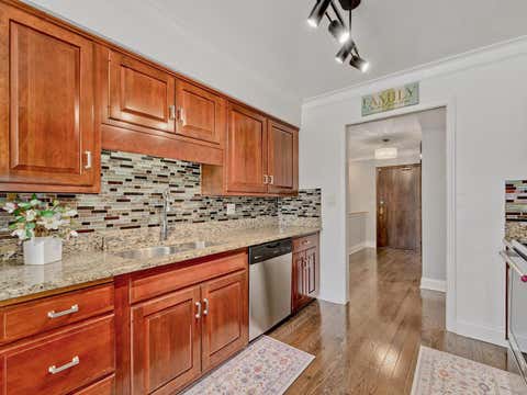 Tiny photo for 7201 N Lincoln Avenue #205, Lincolnwood, IL 60712 (MLS # 12662220)