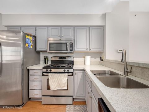 Tiny photo for 1106 E Wilson Avenue, Lombard, IL 60148 (MLS # 12606605)
