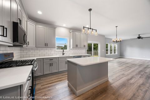 Tiny photo for 2261 Cryder Court, Yorkville, IL 60560 (MLS # 12445852)