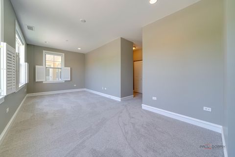 Condominium in Grayslake IL 977 Harris Road 9.jpg