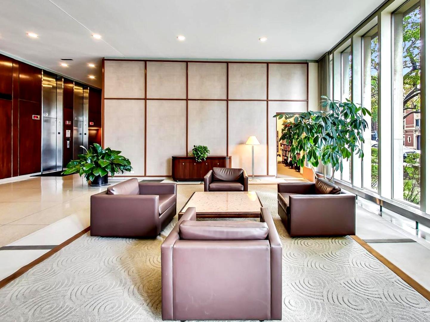 3550 N Lake Shore Drive 1011