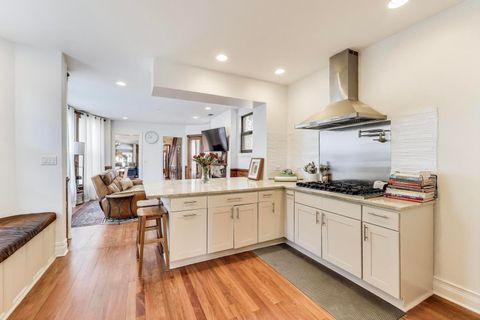 Tiny photo for 4553 S Ellis Avenue, Chicago, IL 60653 (MLS # 12351897)