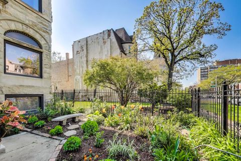 Tiny photo for 4553 S Ellis Avenue, Chicago, IL 60653 (MLS # 12351897)