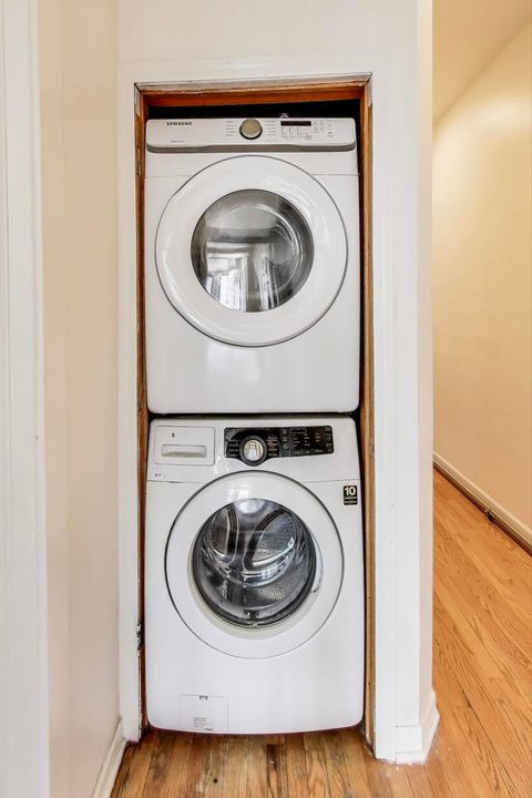 Tiny photo for 4553 S Ellis Avenue, Chicago, IL 60653 (MLS # 12351897)