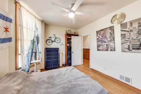 Tiny photo for 4553 S Ellis Avenue, Chicago, IL 60653 (MLS # 12351897)