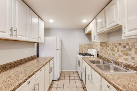 Tiny photo for 4553 S Ellis Avenue, Chicago, IL 60653 (MLS # 12351897)