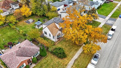 Tiny photo for 365 E Dickens Avenue, Northlake, IL 60164 (MLS # 12517423)