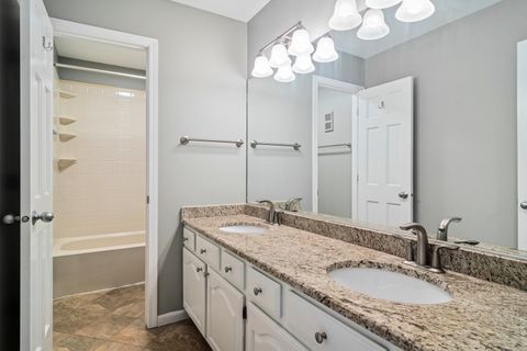 Tiny photo for 5530 Oak Grove Circle, Long Grove, IL 60047 (MLS # 12512443)