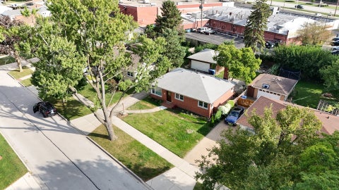 Tiny photo for 33 Cranbrook Drive, Des Plaines, IL 60016 (MLS # 12752978)