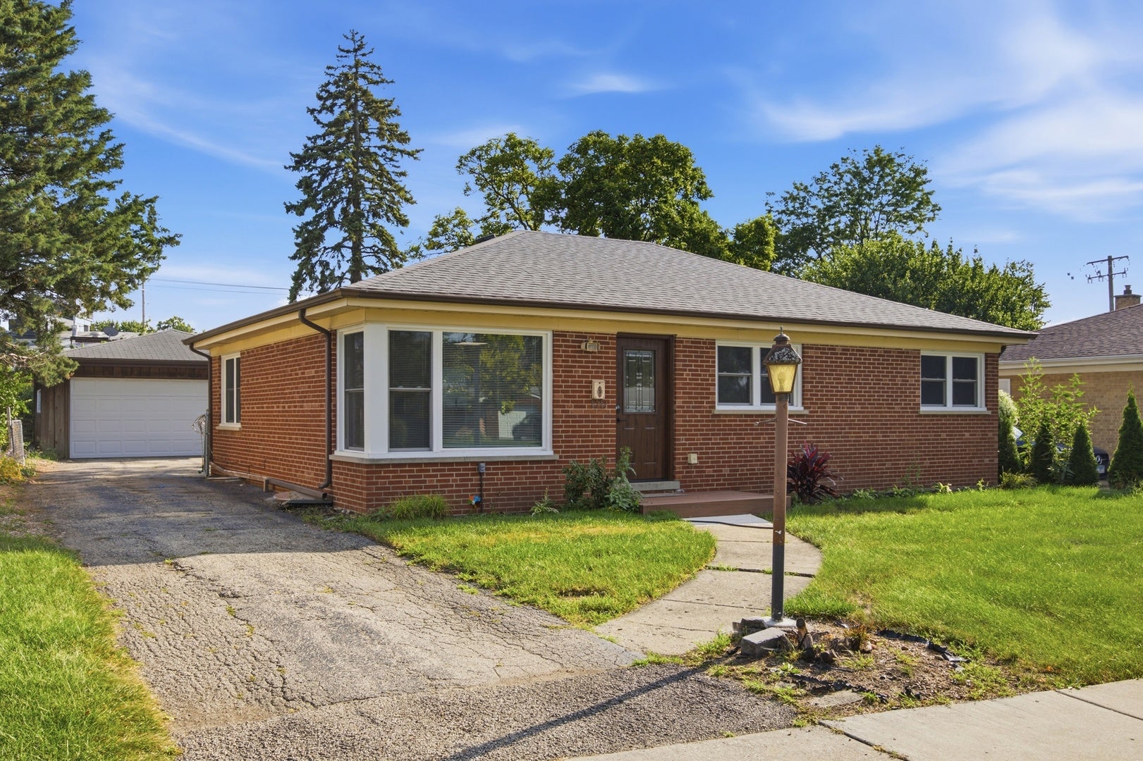 33 Cranbrook Drive