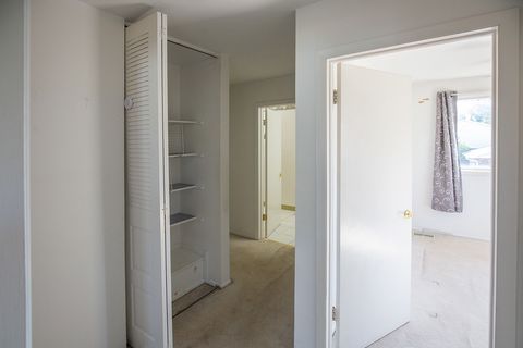 Tiny photo for 1643 Castbourne Court, Wheaton, IL 60189 (MLS # 12503790)