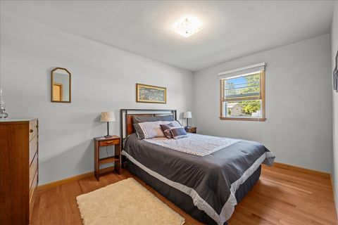 Tiny photo for 328 W State Street, North Aurora, IL 60542 (MLS # 12483405)