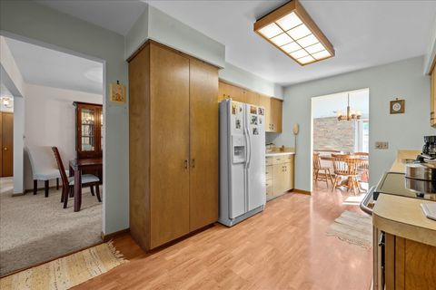Tiny photo for 328 W State Street, North Aurora, IL 60542 (MLS # 12483405)