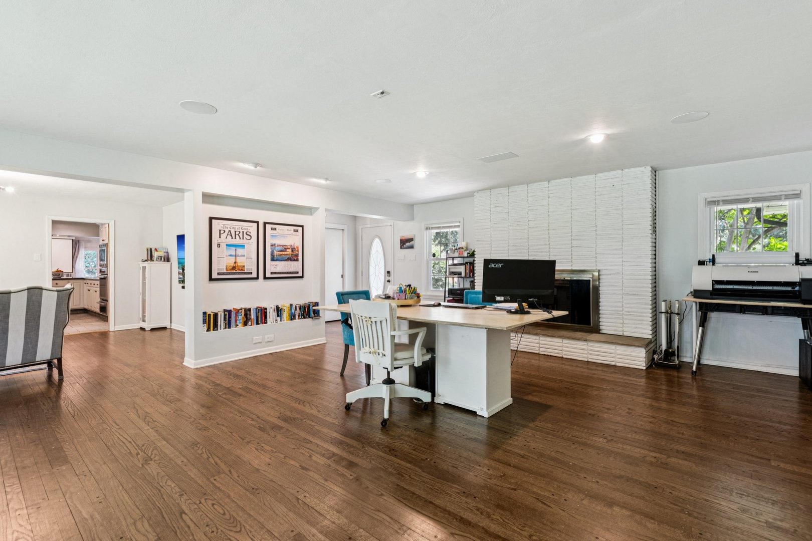 366 Brookhurst Lane