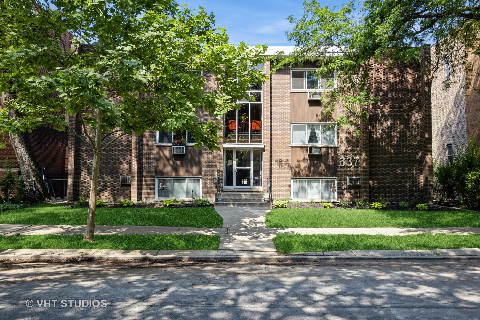 337 S Maple Avenue 11