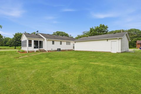 Tiny photo for 414 W 19th Avenue, Coal Valley, IL 61240 (MLS # 12698109)