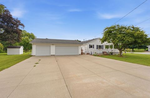 Tiny photo for 414 W 19th Avenue, Coal Valley, IL 61240 (MLS # 12698109)