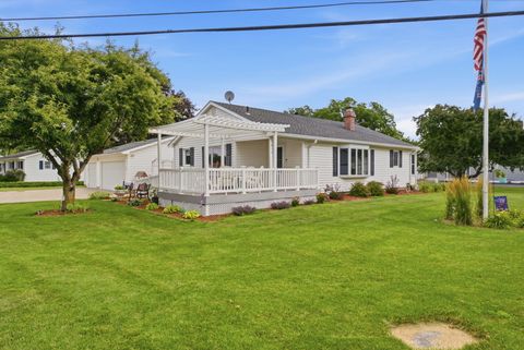 Tiny photo for 414 W 19th Avenue, Coal Valley, IL 61240 (MLS # 12698109)