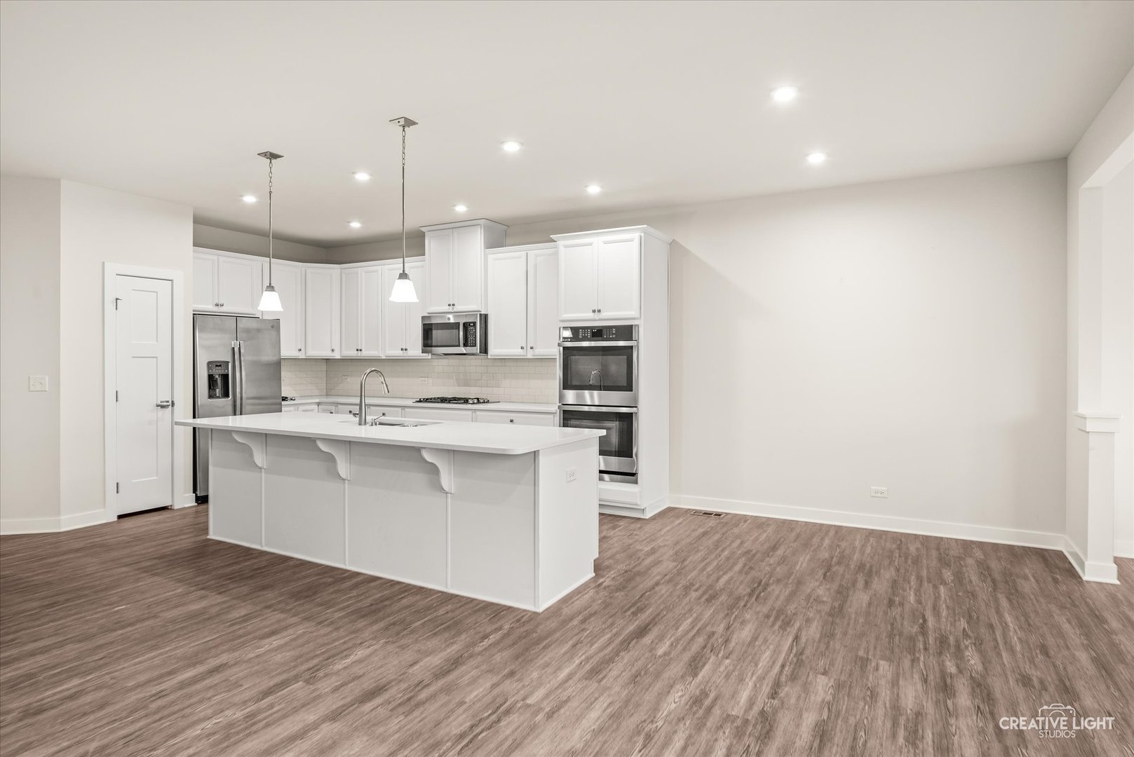 1869 Glenlake Court